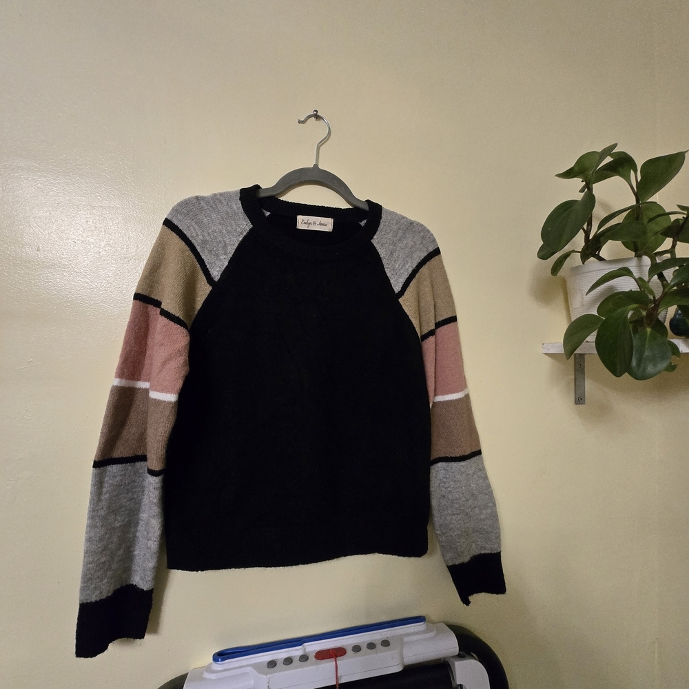 Stylish Colorblock Crew Neck Sweater
